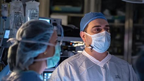 Laparoscopic Bilateral Salpingectomy for Bilateral Hydrosalpinx