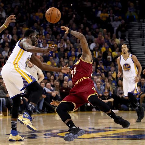 Draymond Green Flagrant Foul on LeBron James 'a Message,' Says Tyronn ...