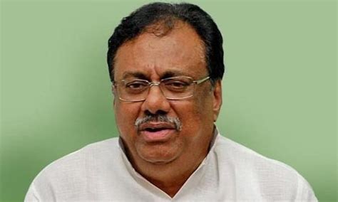 நிர்மலா சீதாராமனிடம் கையில் காசில்லை, பையில் தான் இருக்கிறது- ஈ.வி.கே ...