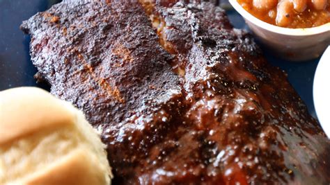 What are the best Memphis BBQ restaurants? Tell us your favorite spots