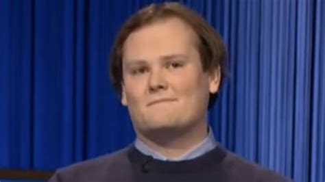 Jeopardy! player Jackson Jones leaves host Mayim Bialik and audience in ...