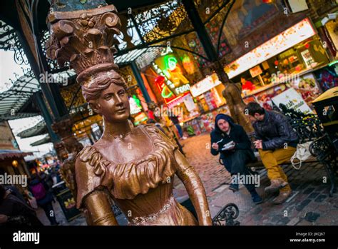 Food Market in England 的图像结果