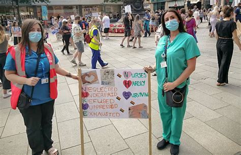 Health care workers rally across UK against unsafe conditions - World ...