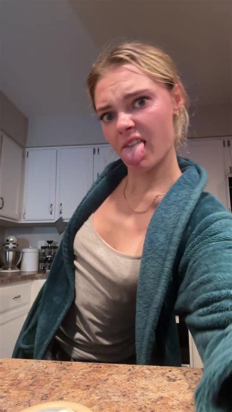 Katelynx (@the.realkatelynx) - Urlebird