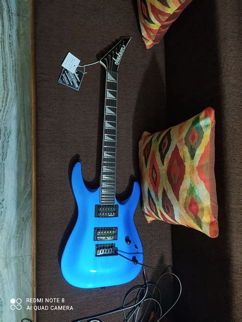 Jackson JS22 DKA Dinky Arch Top Electric Guitar – BAJAAO.COM