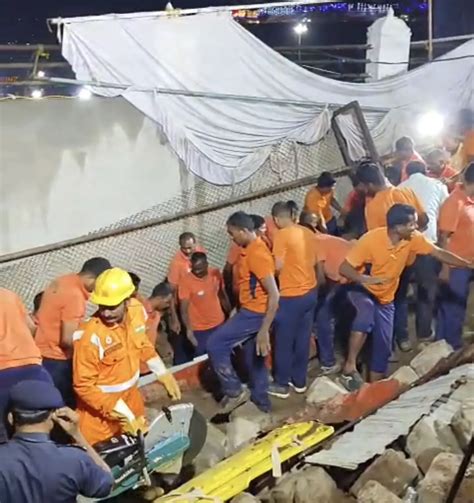 Vizag: 7 feared dead in wall collapse at Simhachalam Temple during ...