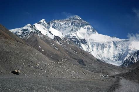 Mont Everest, plus grande montagne du monde — Chine Informations