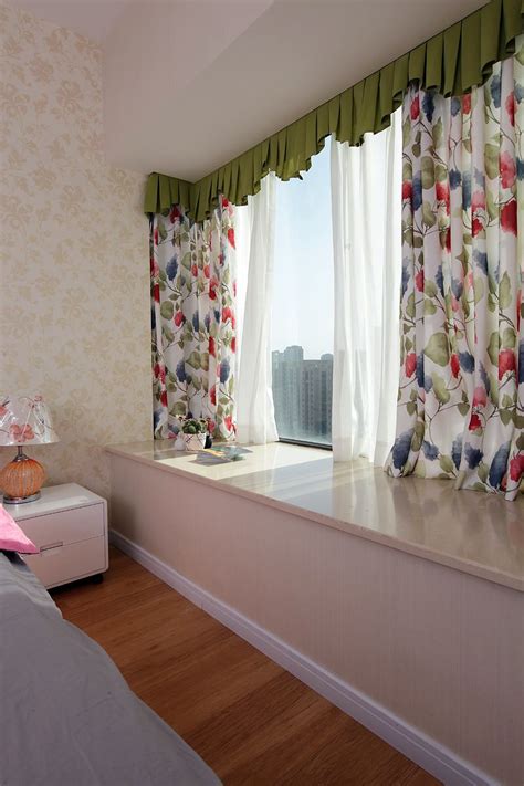 安置房60平方简装卧室欧式窗帘效果图_别墅设计图