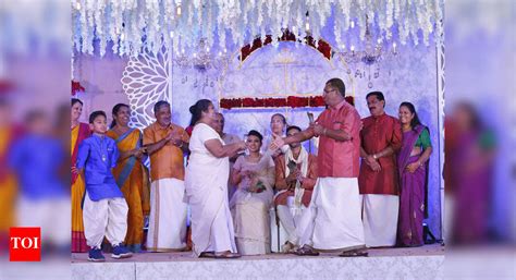Age no bar for Malayalis to ‘groove’ with the times | Kochi News ...