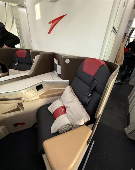 Pilot | Austrian Airlines 787 Business Class Review:... | Instagram