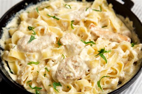 13 Chicken Alfredo Nutrition Facts You Should Know - Facts.net