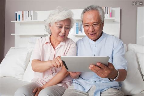 中国60岁及以上的老年人已达到1.44亿摄影图__娱乐休闲_生活百科_摄影图库_昵图网nipic.com