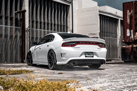 Amazing Muscle: Customized White Dodge Charger SRT | CARiD.com Gallery
