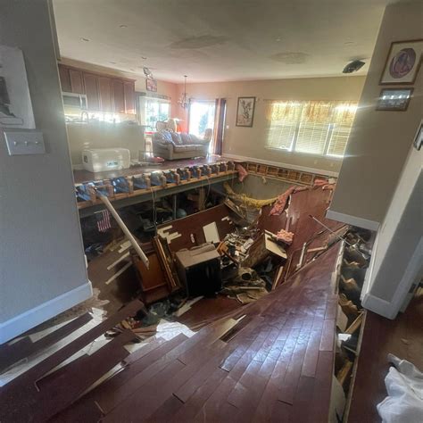 Shocking moment floor collapses into basement during house party ...