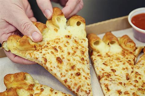 Pizza Hut Cheesy Bites