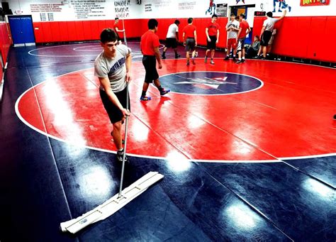 Skin infections and wrestling