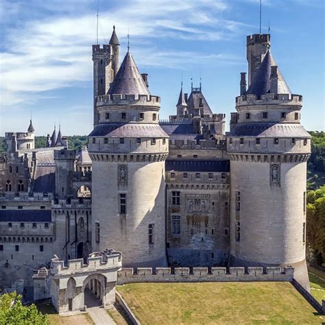 Château de Pierrefonds • Prix, Infos pratiques et Tickets • Come to Paris