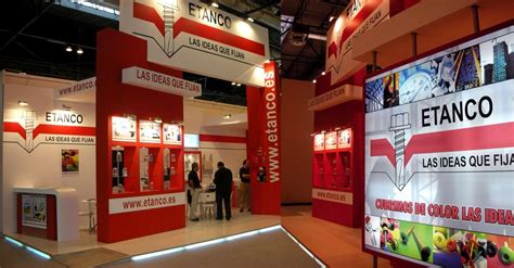 Visual Store: Customer Reviews, Stands and Services