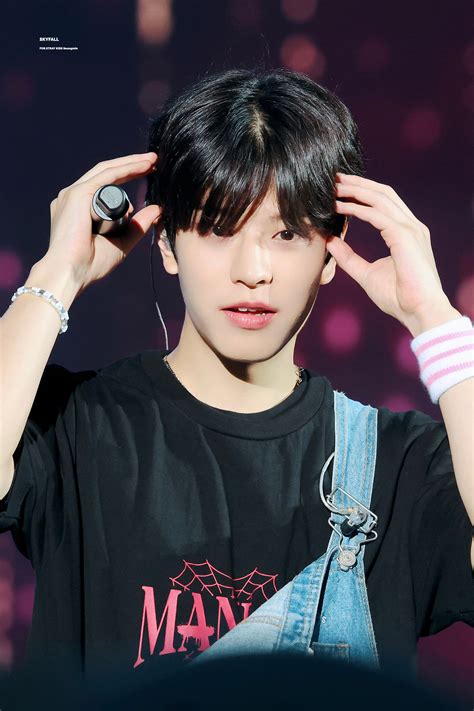 Pin on 스트레이 키즈 Stray Kids