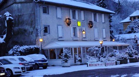HOTEL LA MAISON BLANCHE (Etrembieres) - Hotel Reviews & Photos ...