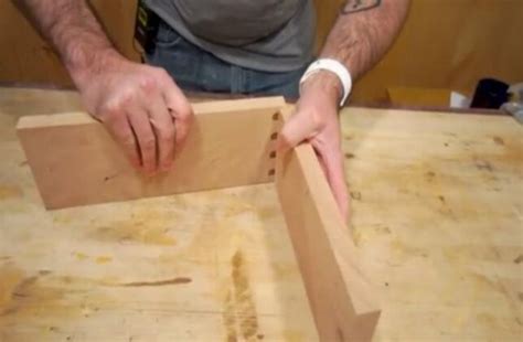 Using a Dovetail Router Bit 的图像结果