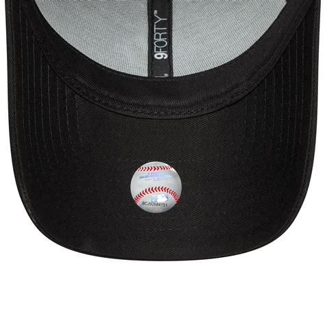 Buy New York Yankees MLB Ombre Infill Black 9FORTY Adjustable Cap @ Rs ...