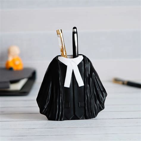Personalized Advocate Pen Stands - Gifts for Lawyers | Giftify