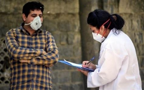Delhi Police Fined 2,700 People For Not Wearing Masks & Spitting In ...