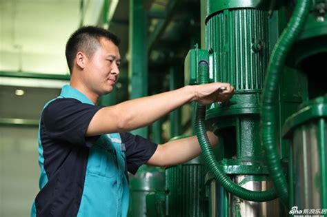 海狮人物志丨杨跃华：29年潜心做水泵的守护者 - 企业新闻 - 江苏海狮泵业制造有限公司