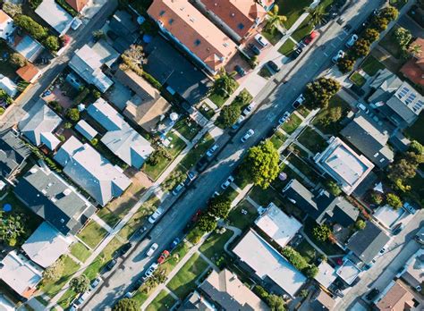 Essential Website Features Every Real Estate Agent Needs in 2025