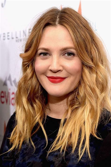 Drew Barrymore - Showsinfo.TV