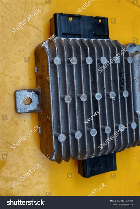 Electronic Control Unit 的图像结果