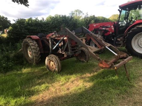 Nuffield Tractor 4 / 65 Tractor front loader - close to Gatwick Airport ...