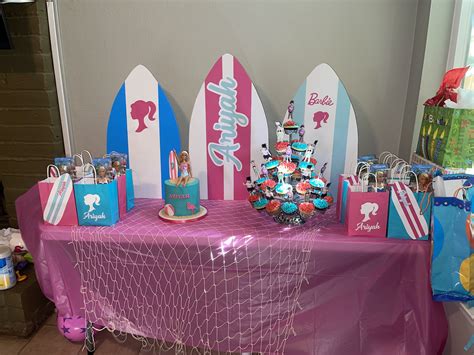 Malibu Barbie Table | Barbie theme party, Barbie party decorations ...
