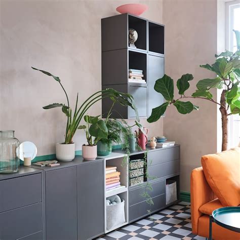 A fashionable living room with flexible furniture - IKEA