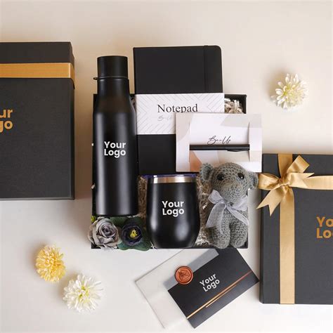 Buy Jumbo Corporate Hamper in Bulk Online – BoxUp Luxury Gifting