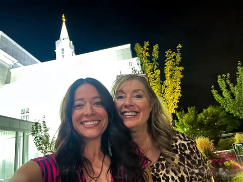 Latter-day Saint gives away 400 copies of the Book of Mormon – Church News