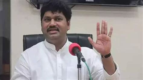 Dhananjay Munde quits after listening to 'conscience', says disturbed ...