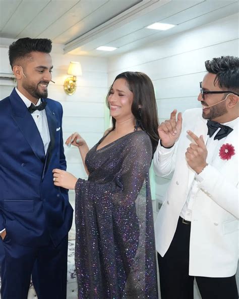 Laughter Chefs 2 Finale: Ankita Lokhande Can't Stop Giggling With Vicky ...