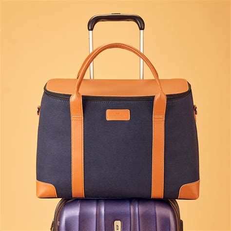 Best Corporate Gifts Men – Stylish Ideas | Leather, Tech, Office ...