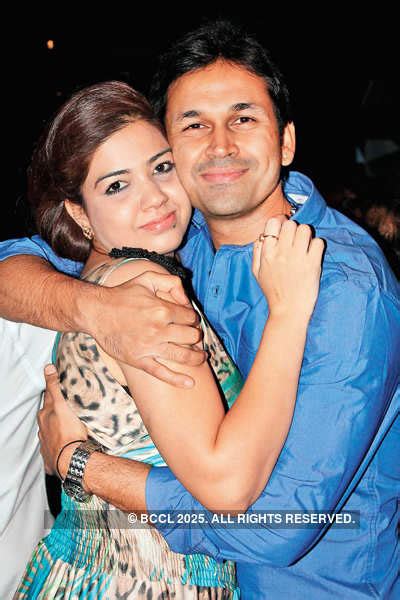 Rachna (L) and Ruchika during the Saturday night party at Vapour, Gurgaon