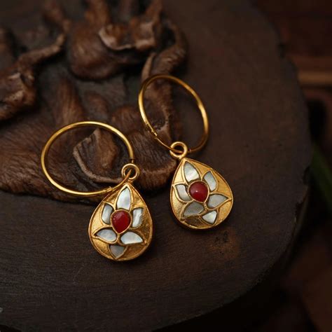 Sarayi Mini Silver Bali Earrings for Girls and Women | Red