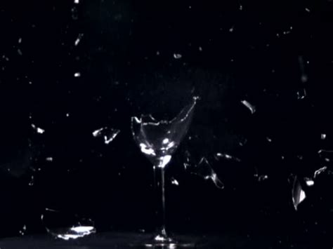 Exploding Pint Glass 的图像结果