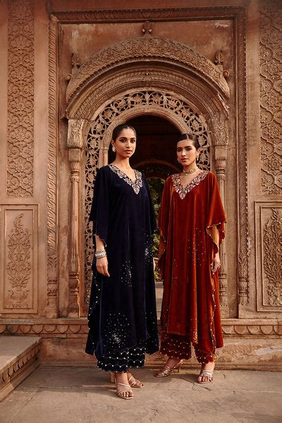 TAMANNA - HONEY GOLD – Ajiesh Oberoi