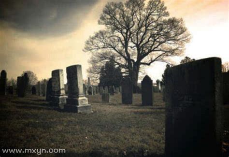 梦见墓地和墓碑是什么意思预兆 - 原版周公解梦大全