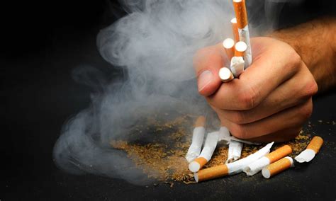 Smokers successfully quit smoking with varenicline compared to either ...