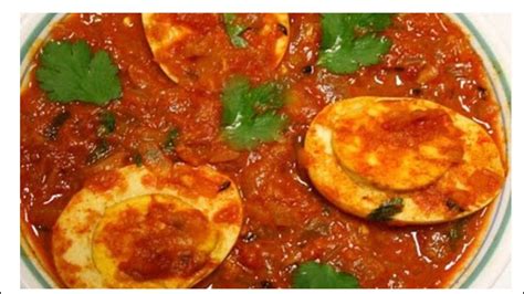 Uova sode al pomodoro con cipolle al forno   Ricetta  