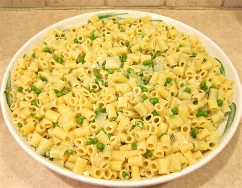 Ditali Pasta with Peas & Onions | Gianni's North Beach
