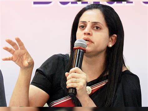 1995 मध्येयूपीएससी उत्तीर्ण | News in Marathi