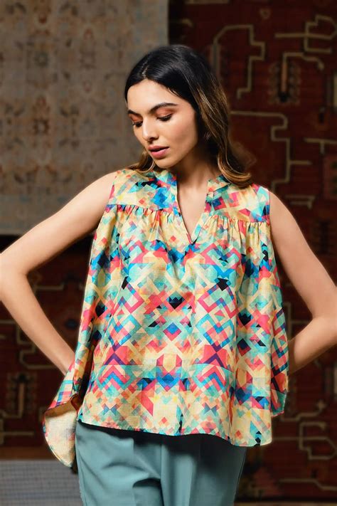 Flea MultiColour Silk Printed Top – PurplePitara